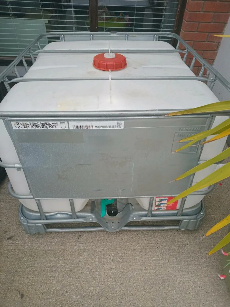 Ibc water tank 600lt - Image 1