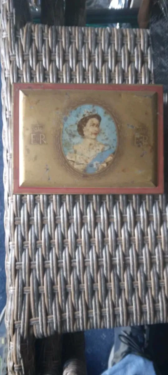 Cigarette holder