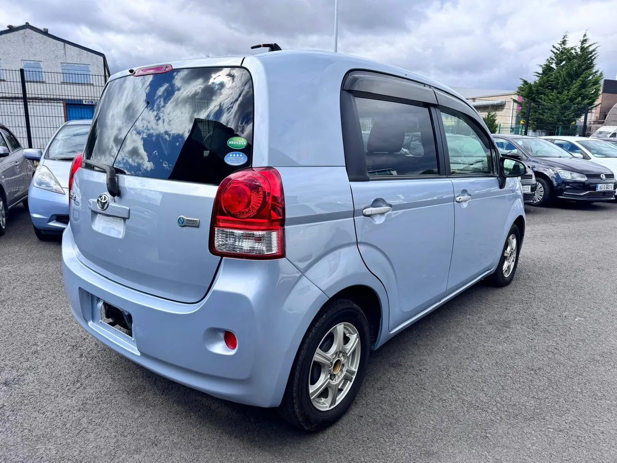 TOYOTA PORTE 2012 - Image 4