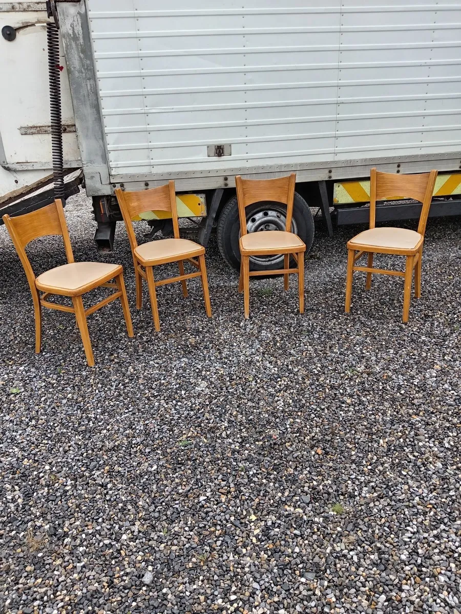 Retro chairs - Image 2