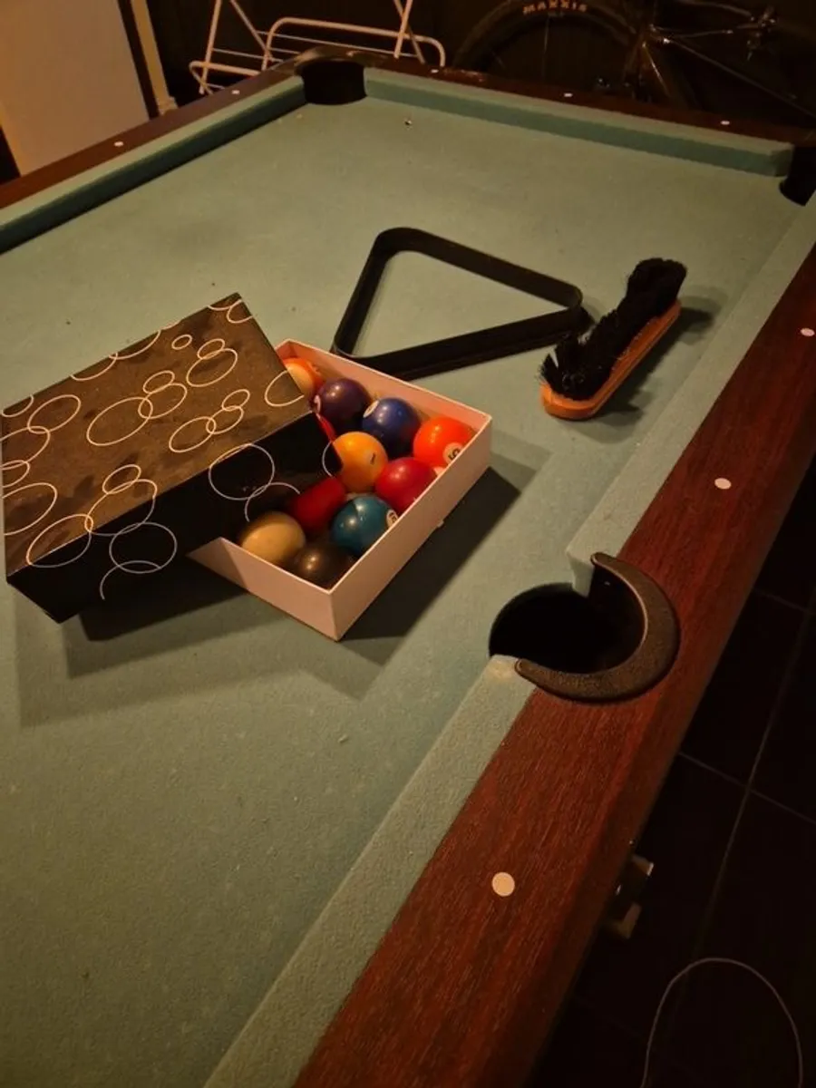 pool table - Image 3