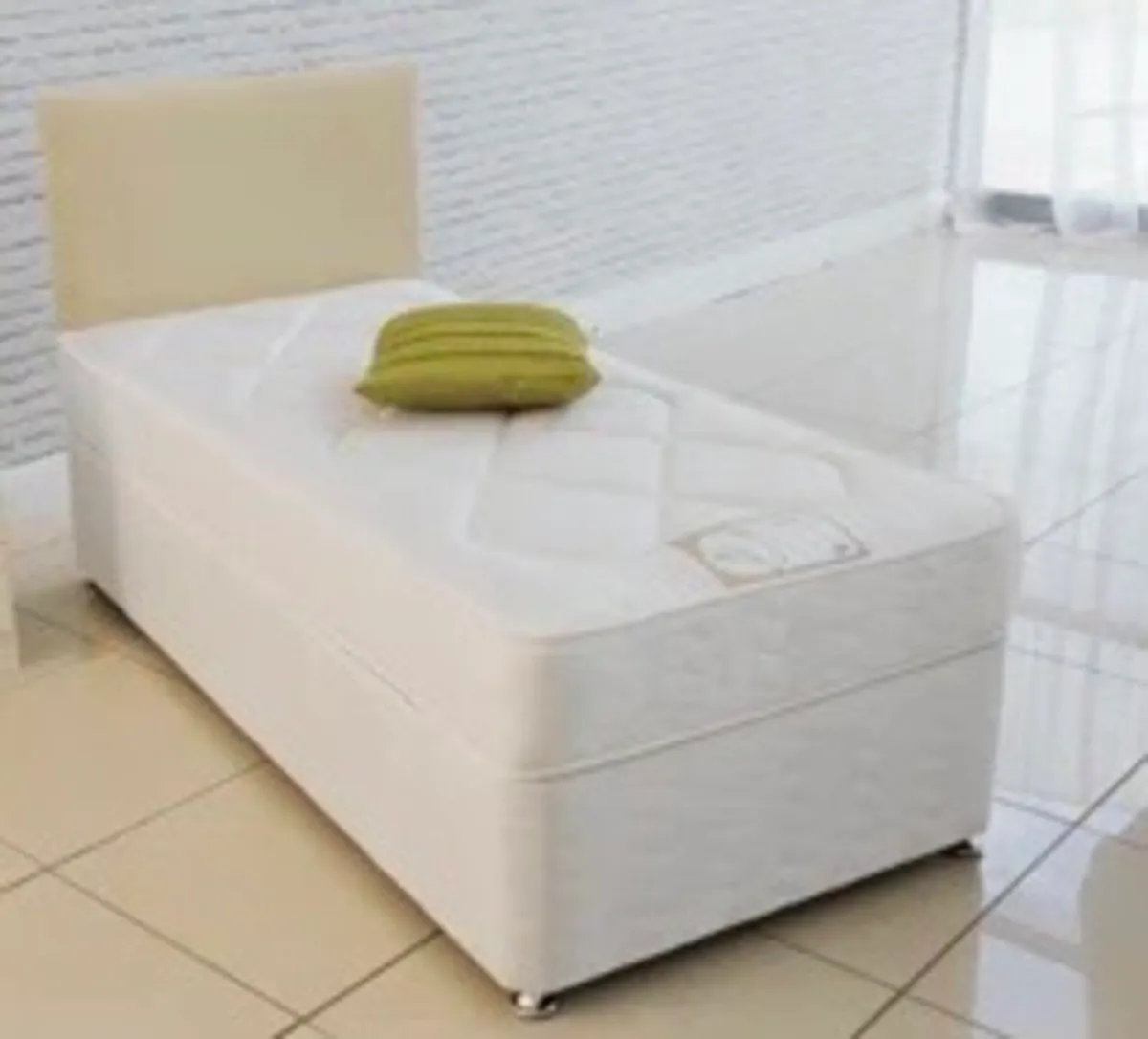 Single bed, Headboard and Mattress