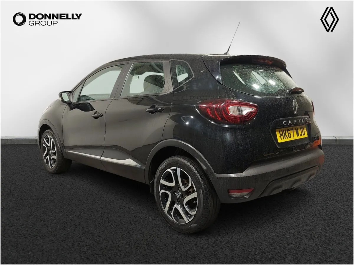 Renault Captur Diesel Hatchback Dynamique Nav - Image 2