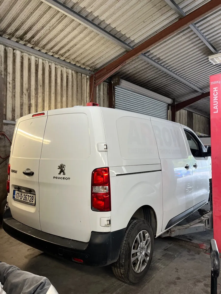 2017 Peugeot expert van - Image 4