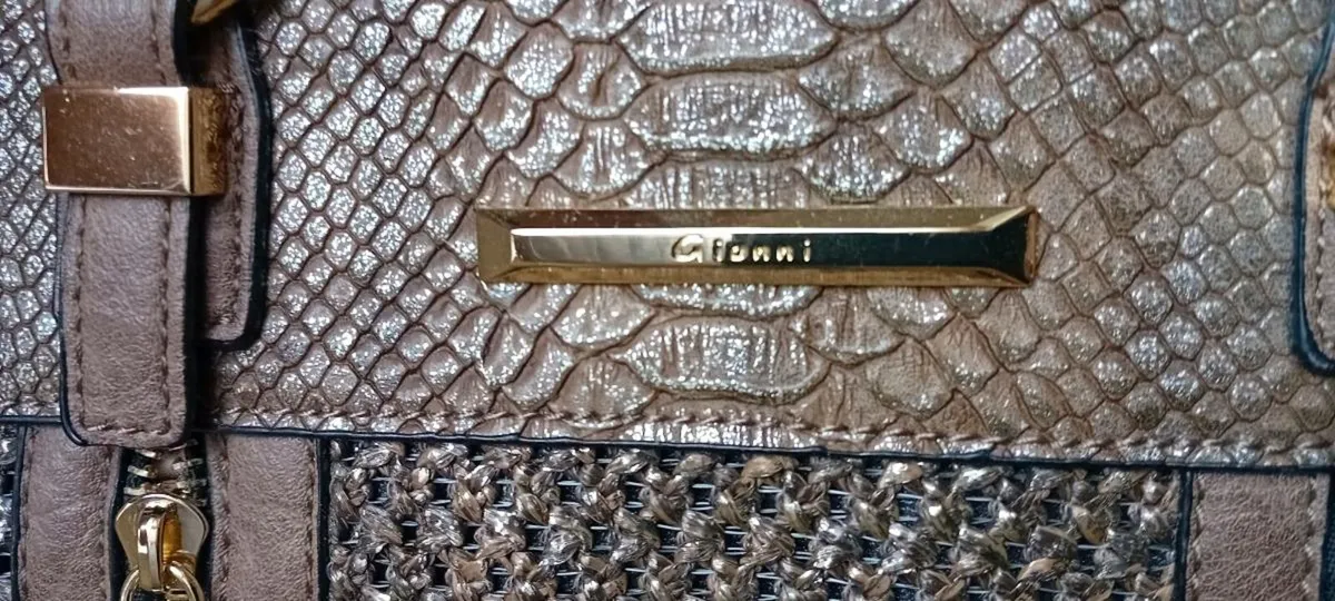 Gionni Women's handbags - Image 1