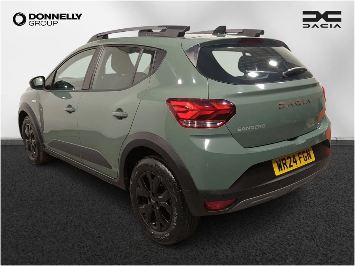 Dacia Sandero Stepway Hatchback Extreme - Image 2