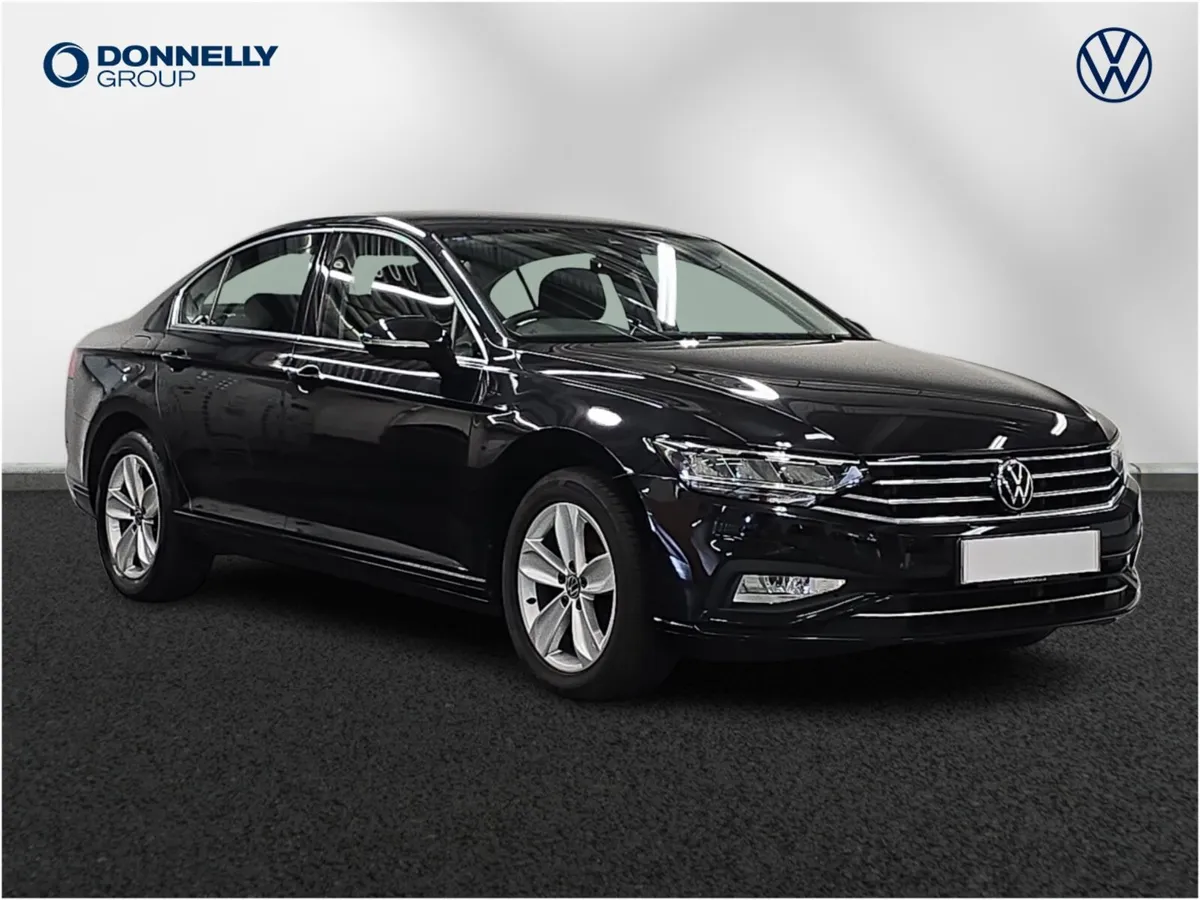 Volkswagen Passat Diesel Saloon SE Nav - Image 1