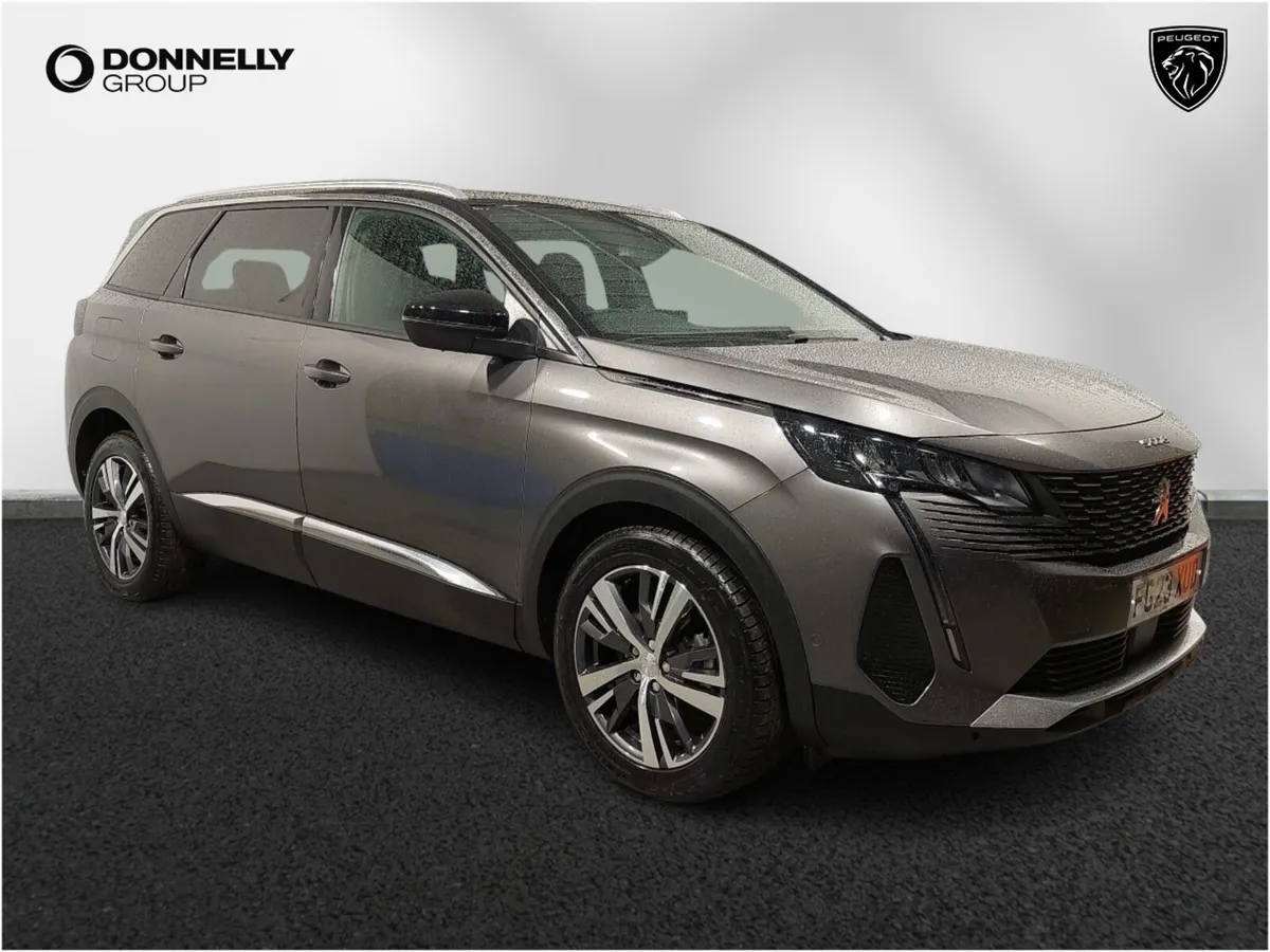 Peugeot 5008 Diesel Estate Allure Premium+ - Image 1