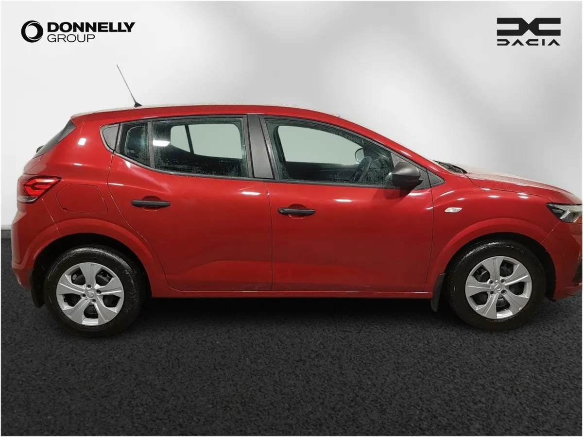 Dacia Sandero Hatchback Essential - Image 3