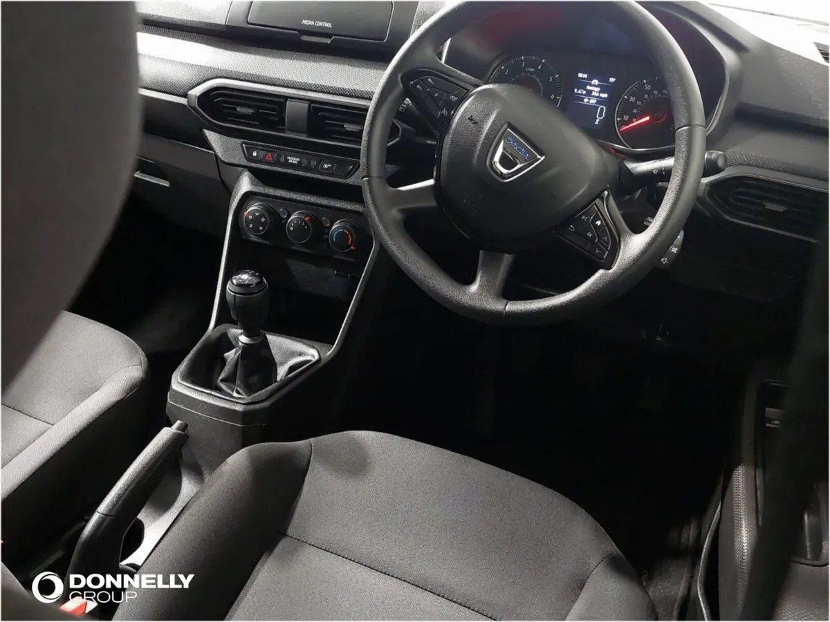 Dacia Sandero Hatchback Essential - Image 4