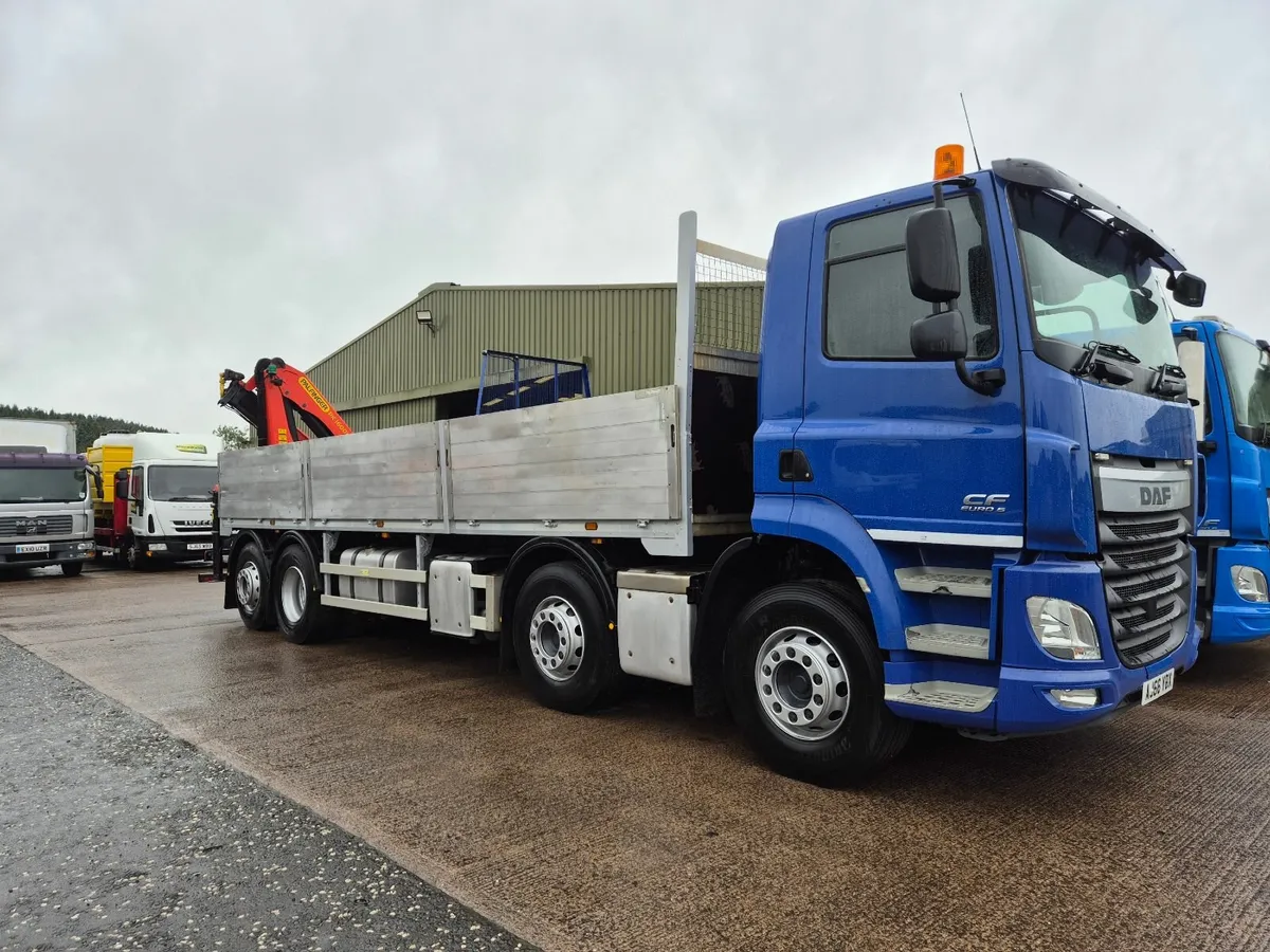 2016 (Dec) Daf 410 8x2 Palfinger crane 194000kms - Image 1