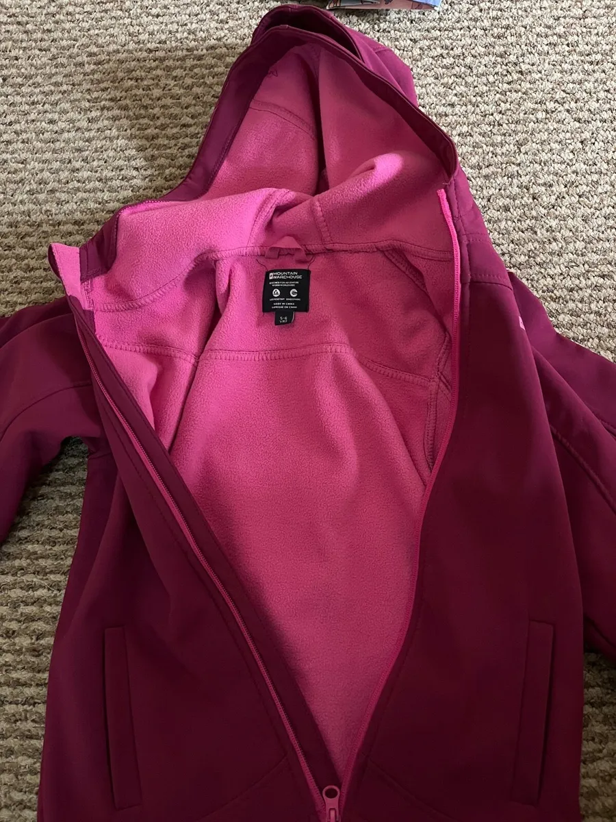 Mountain warehouse kids jacket 5-6 years - Image 3