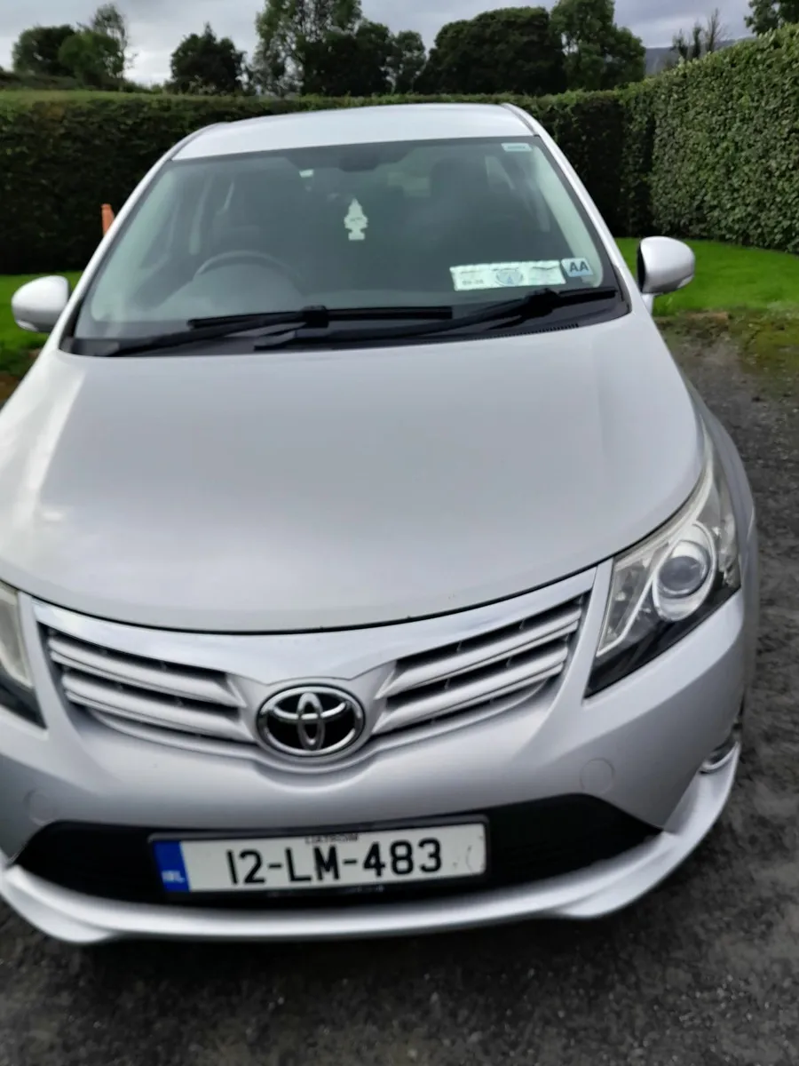 Toyota Avensis 2012 - Image 2