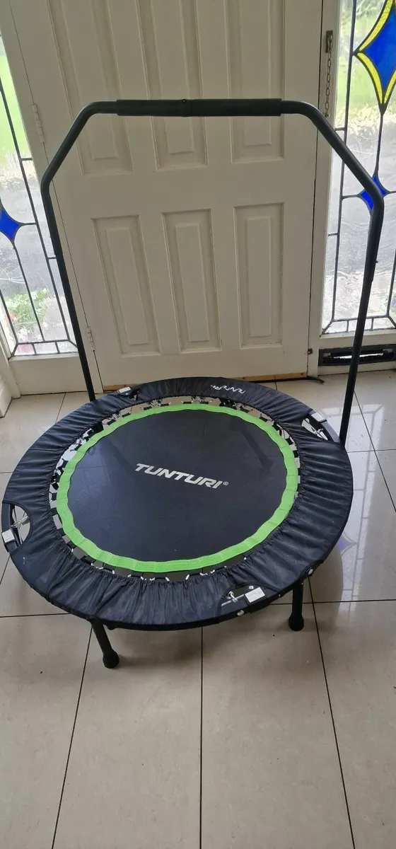 Trampoline