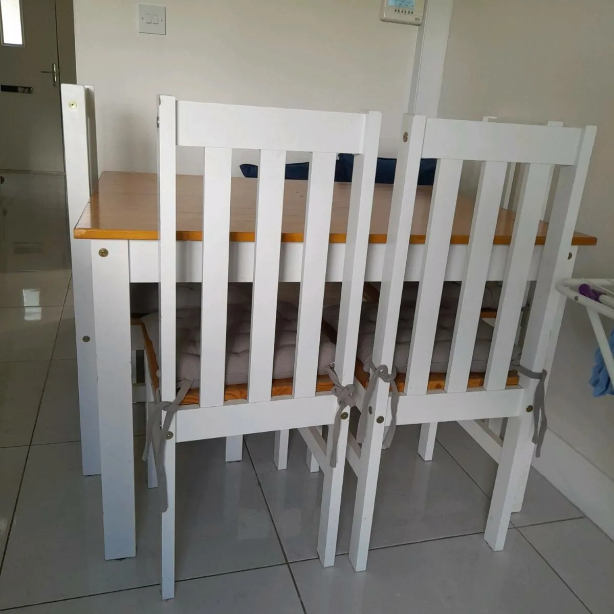Table & Chairs - Image 2