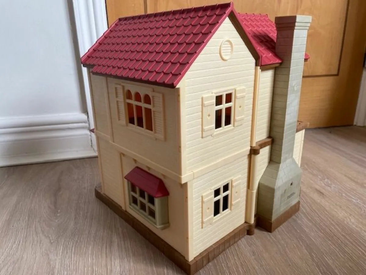 Sylvanian Families - Beechwood Hall House - Image 3