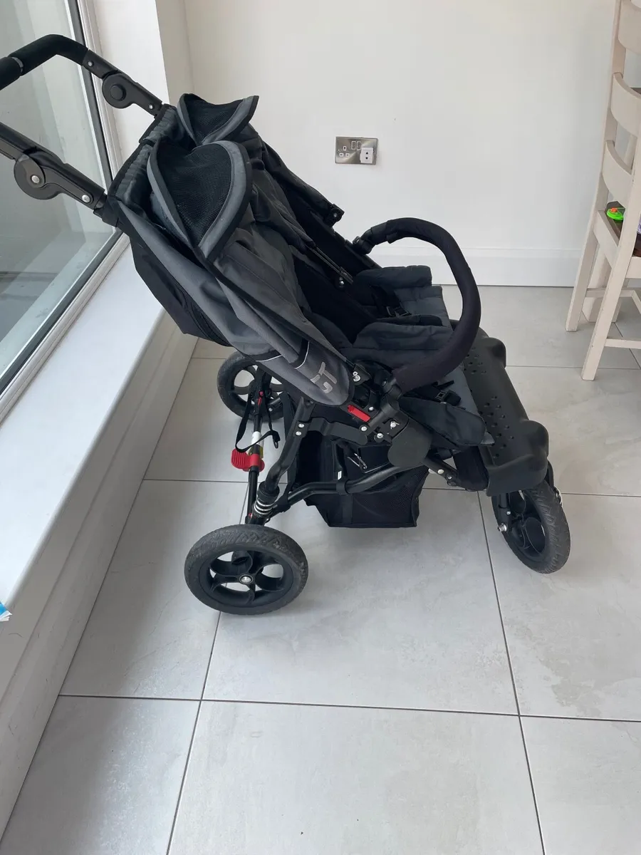 Double out n about GT buggy - Image 2