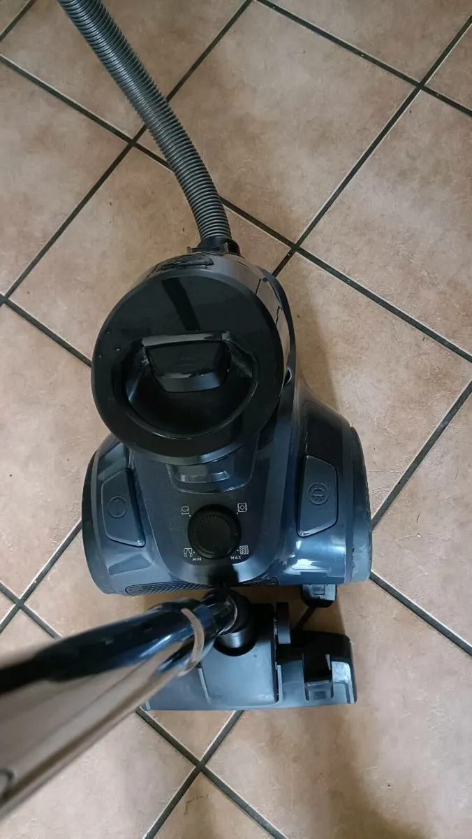 Aeg bagless Hoover - Image 1
