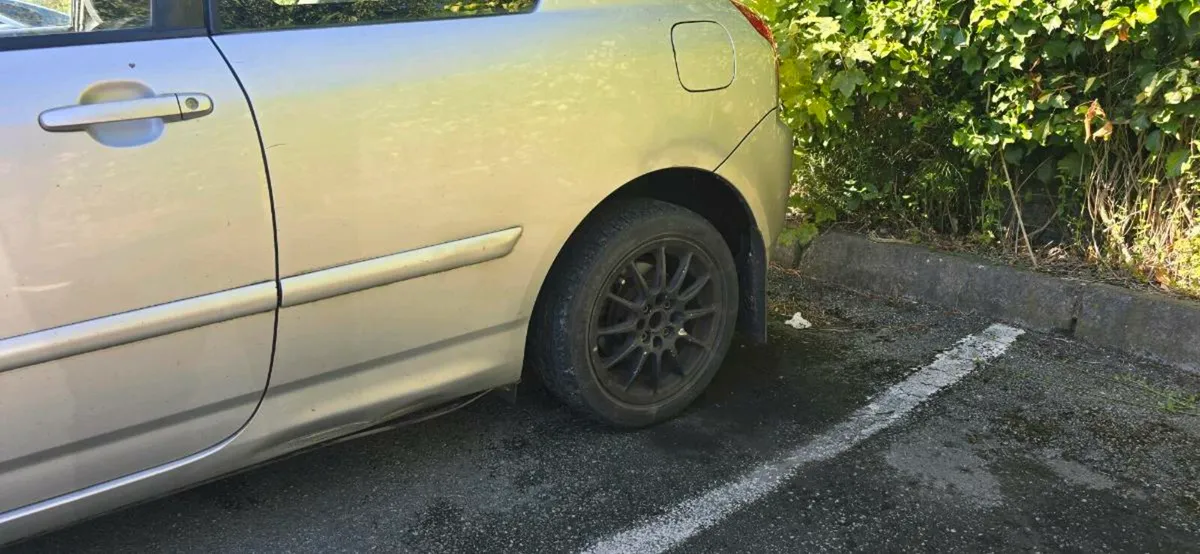 2002 Toyota Corolla - Image 4