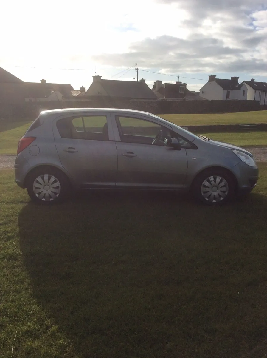 2010 Opel Corsa. 1.2 Petrol - Image 4