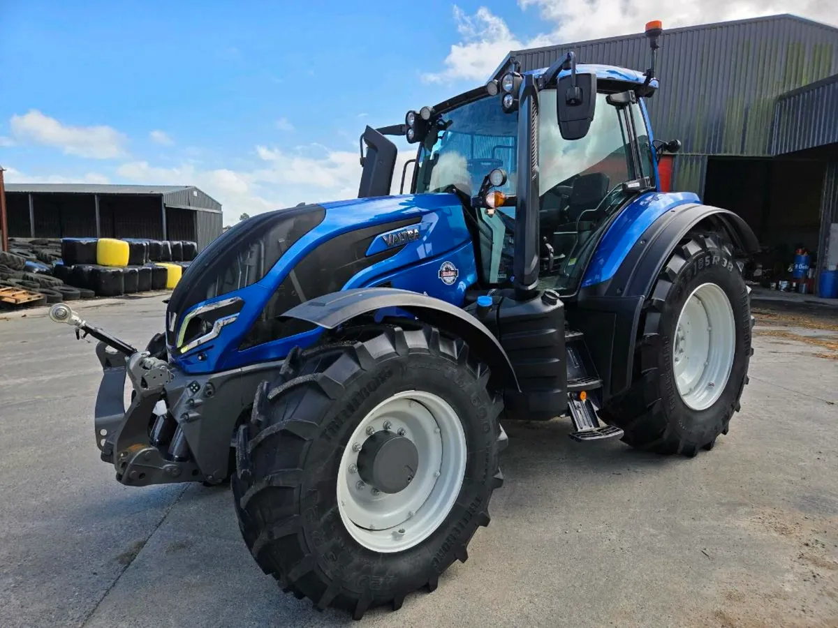 **** Valtra T155 **** - Image 1