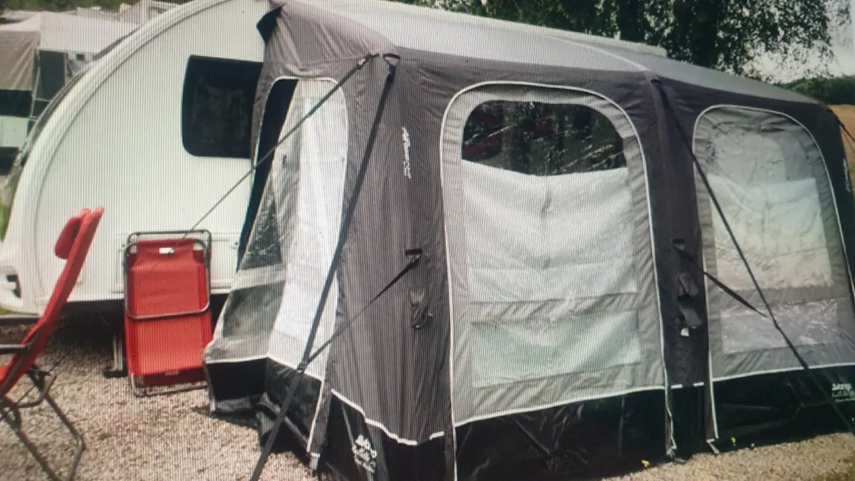 2017 Lightweight Caravan - 2 Berth - Image 2