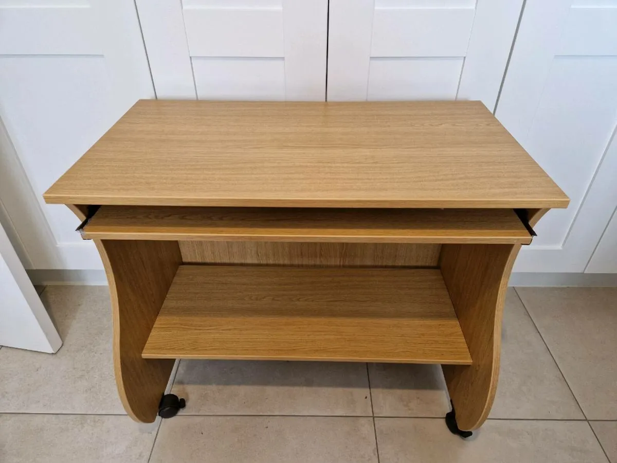 Computer Desk - Image 1
