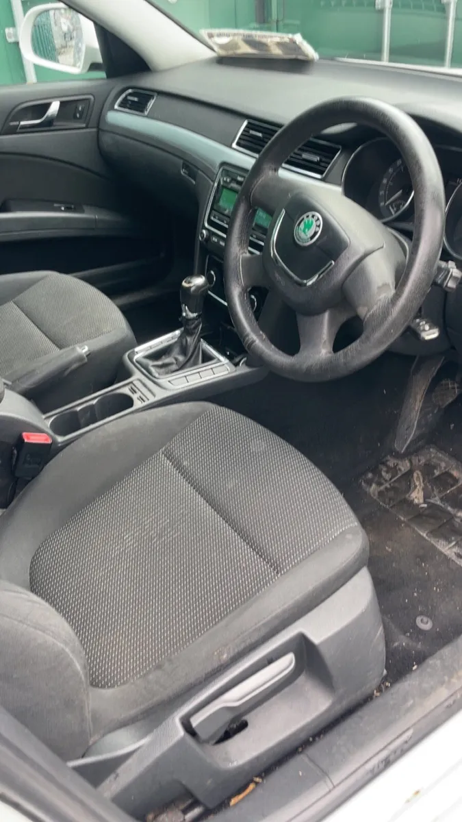 Skoda superb estate - Image 3
