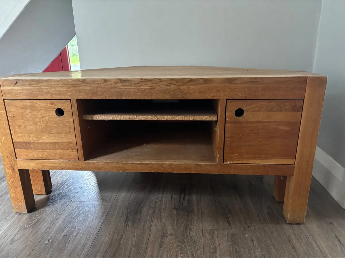 T.V.Unit - Image 1