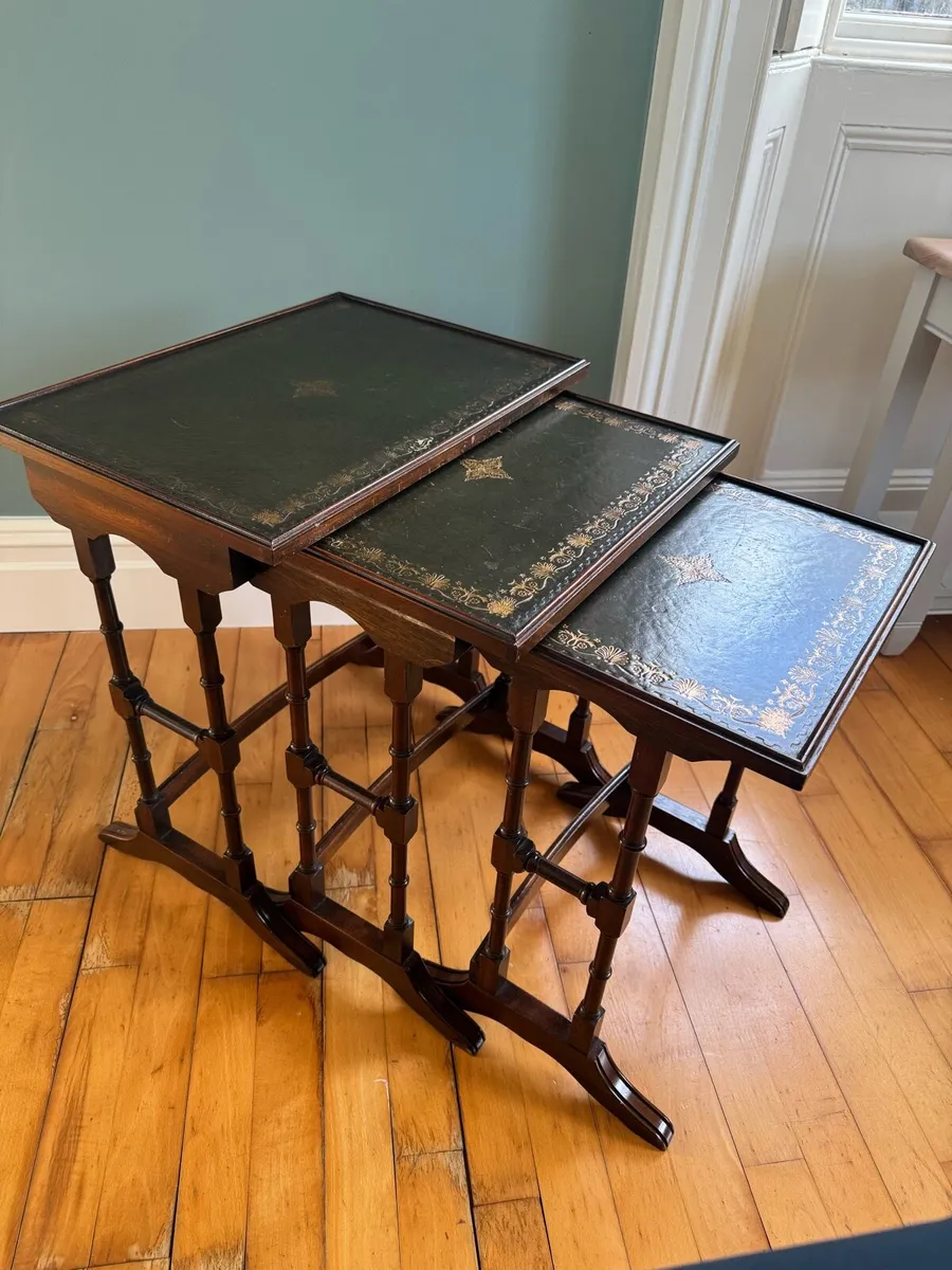 Nest of Mahogany/Leather Insert Tables - Image 1