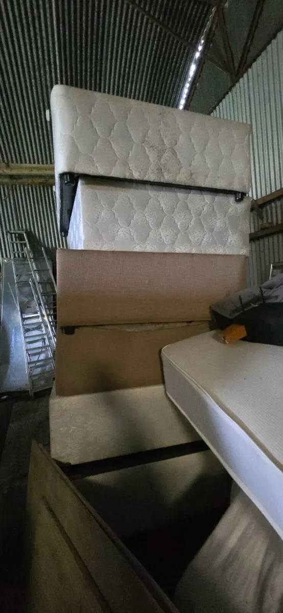 King size and super king size beds - Image 1