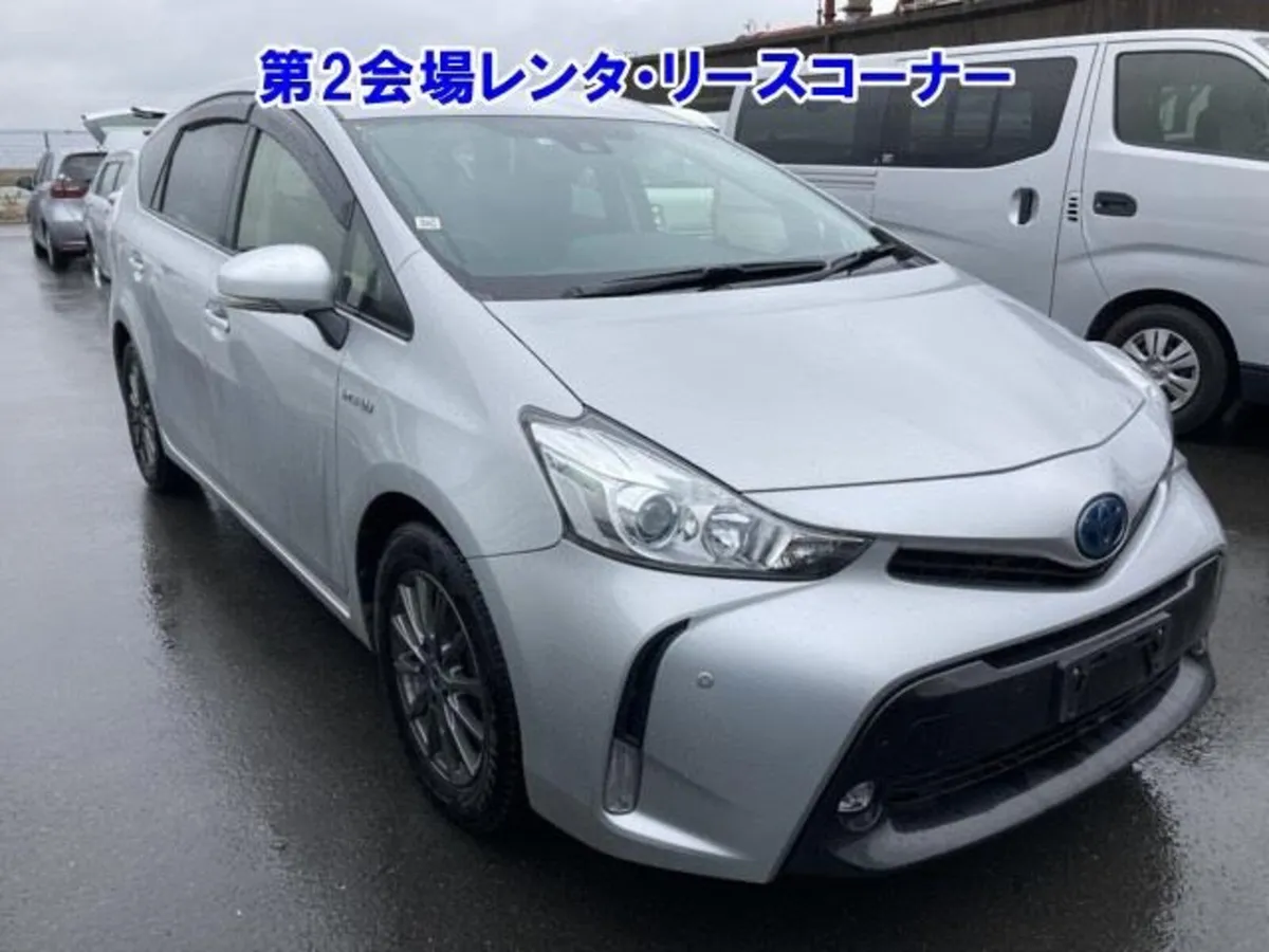 2020 Toyota Prius alpha 7 seater automatic hybrid - Image 1