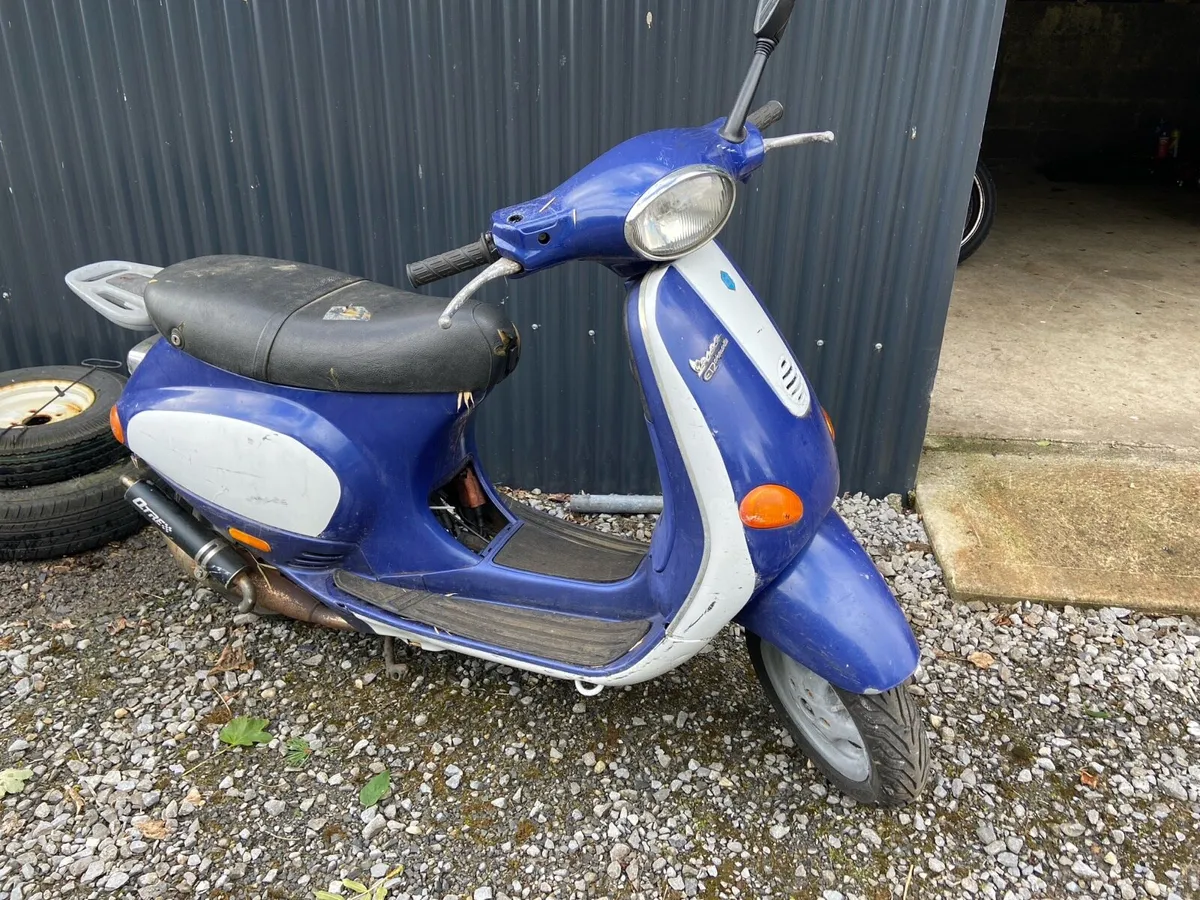 Vespa - Image 1