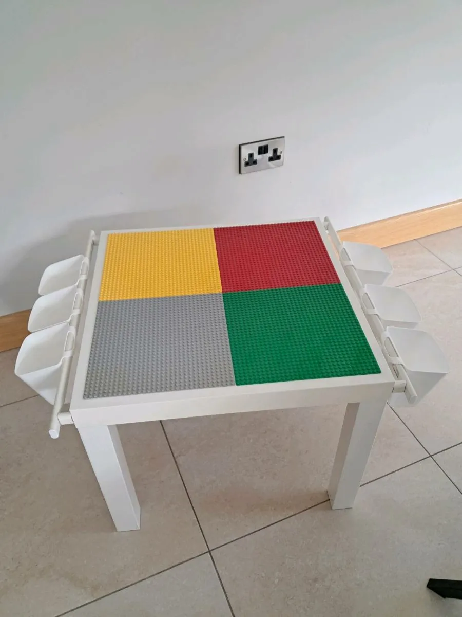 Lego table