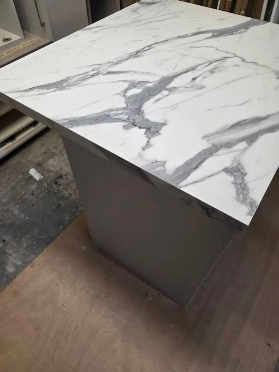 kitchen Island - Image 3