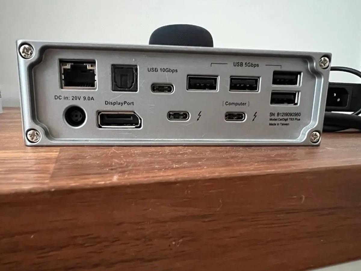CalDigit TS3+ Thunderbolt Station Plus - Docking Station - Image 3