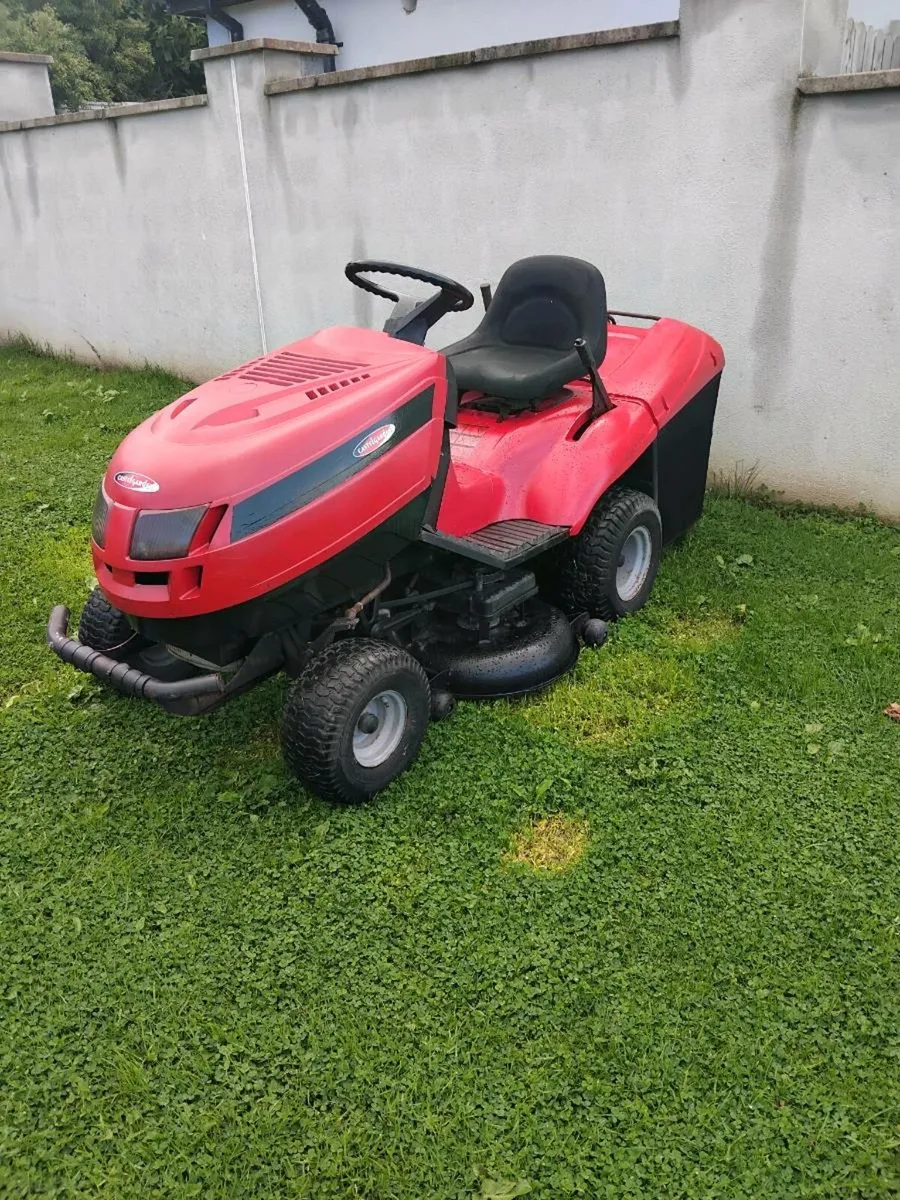 Ride on lawnmower - Image 2