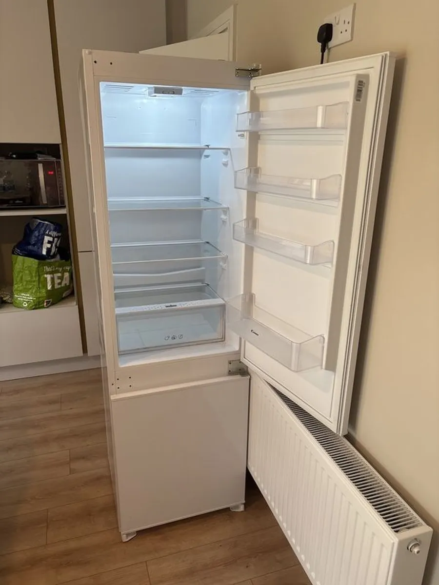 Fridge freezer - Image 2