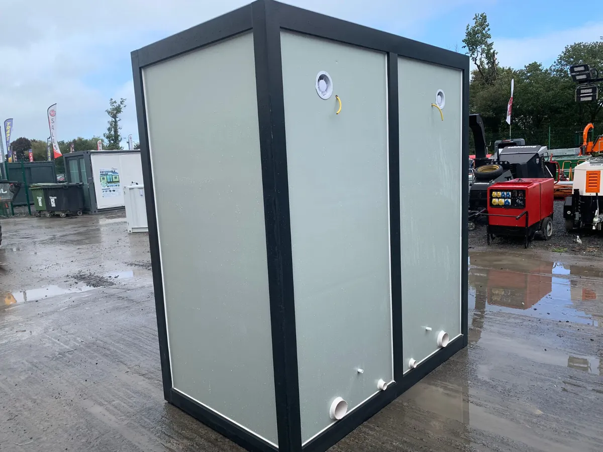 Double Toilet Unit - Image 3