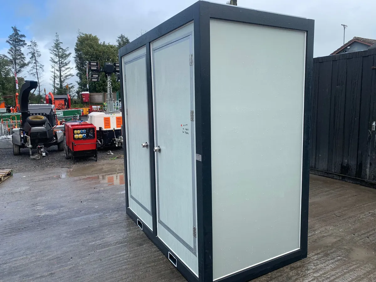 Double Toilet Unit - Image 4