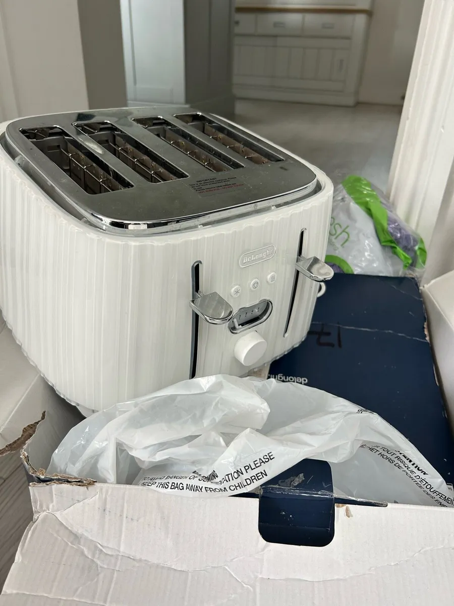 Toaster - Image 1