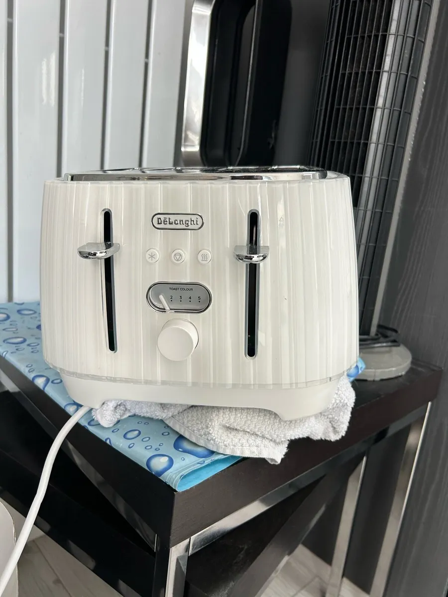 Toaster - Image 2