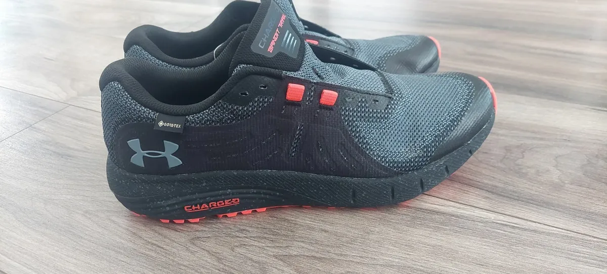 Under Armor shoes - Image 1