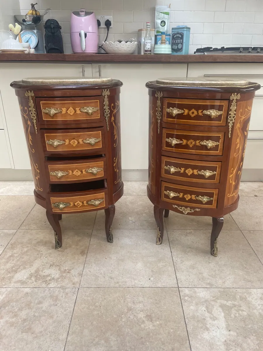 Marble-topped antique side tables - Image 3