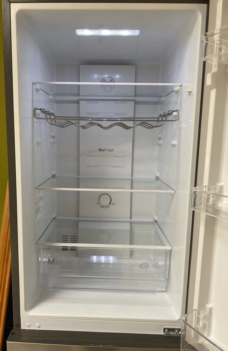 Fridge freezer and dishwasher - Image 2