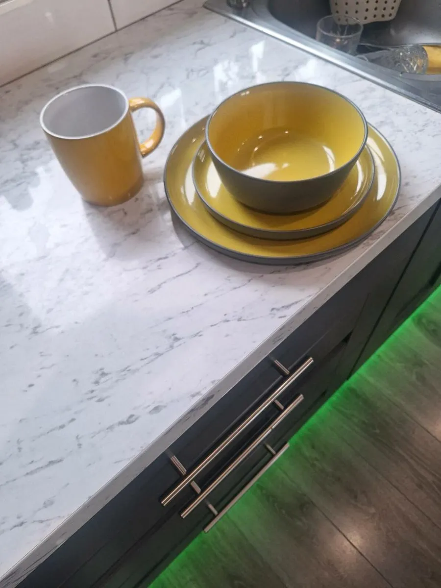 Dinner ware - Image 2