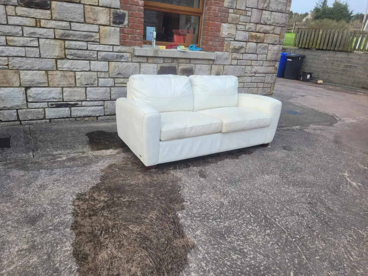 White leather couch with pull out bed - Image 1