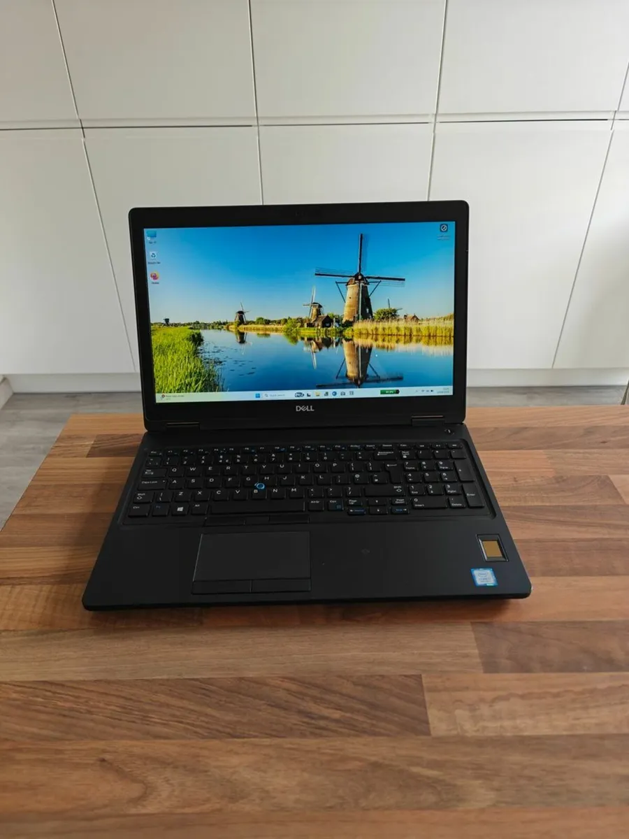 Dell Precision 3530 | i7 | 16GB | 256GB | Touch - Image 1