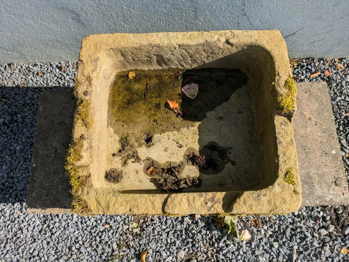 Old stone sink - Image 3