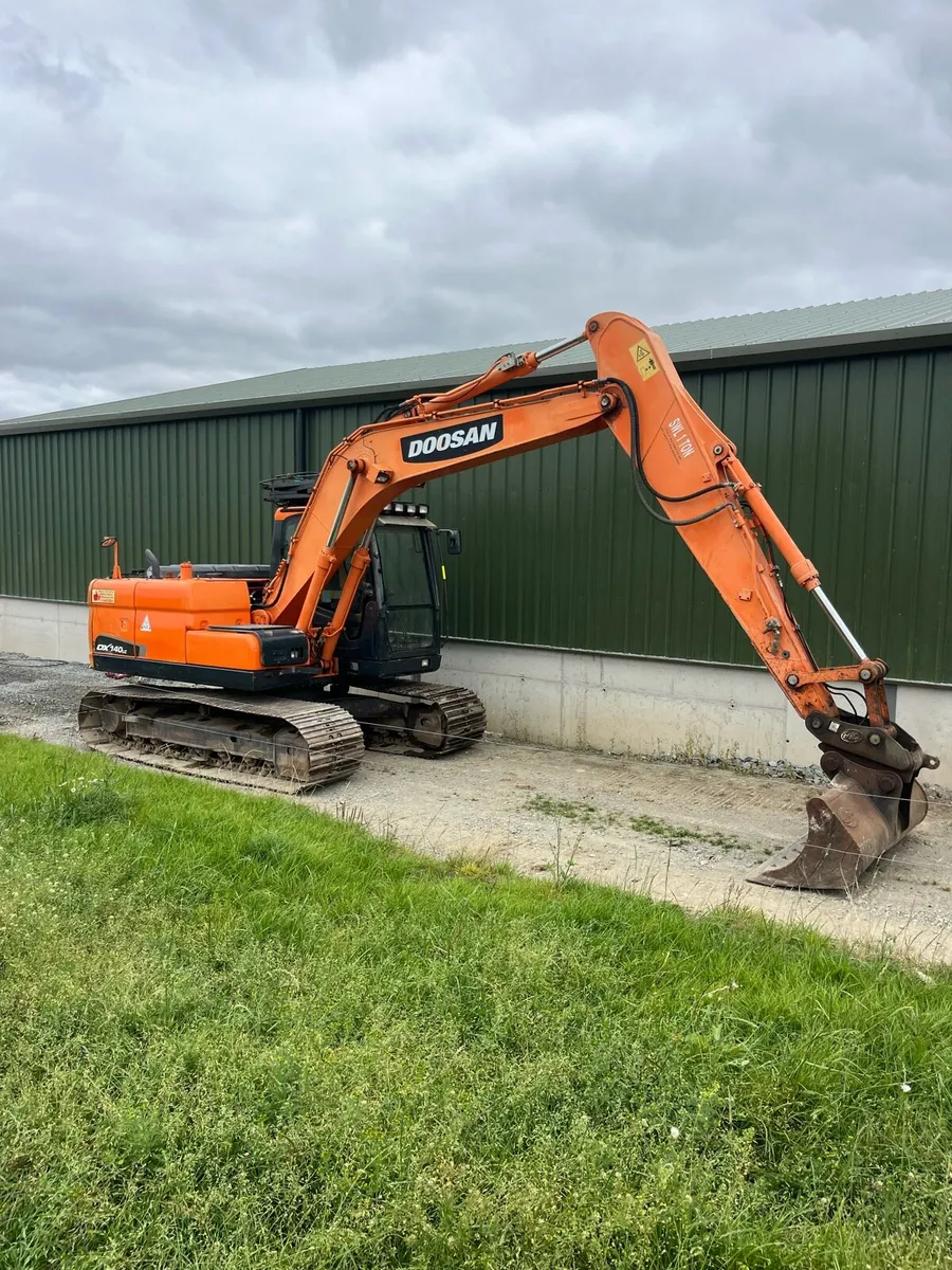 Doosan DX140LC - Image 1